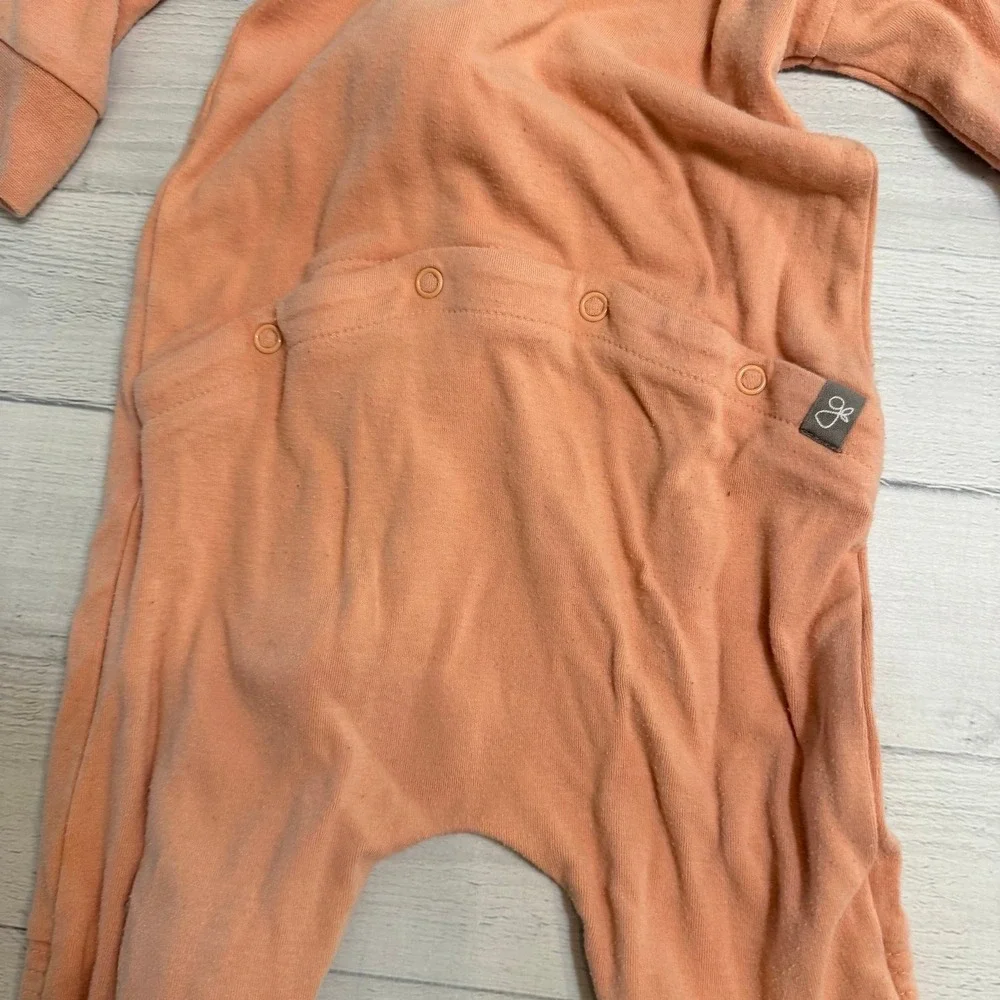 Goumi baby one piece footed sleeper‎ 9-12 months